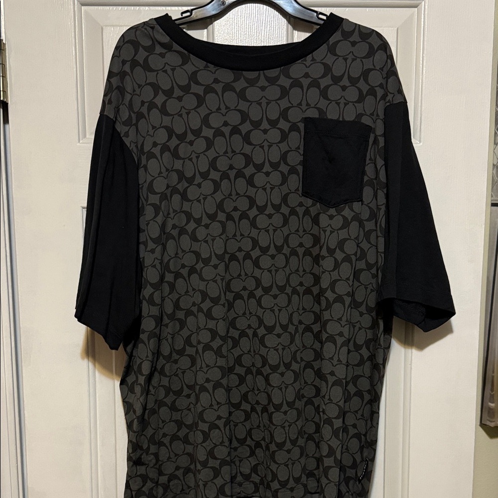 Coach Black and Gray Patterned Short Sleeve Tee Size XXL